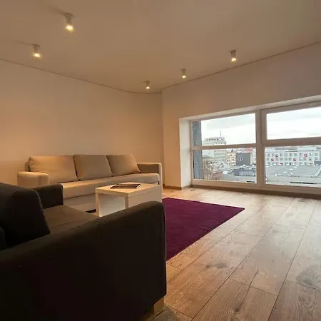 Loft Apartment *